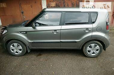 Минивэн Kia Soul 2010 в Житомире