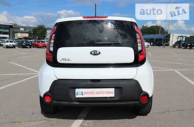 Хетчбек Kia Soul 2014 в 