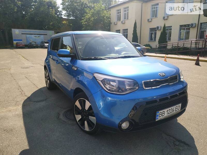 Хэтчбек Kia Soul 2015 в Киеве