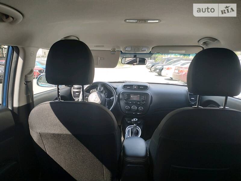 Хэтчбек Kia Soul 2015 в Киеве