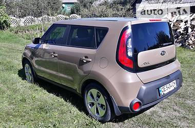 Хэтчбек Kia Soul 2015 в Черновцах