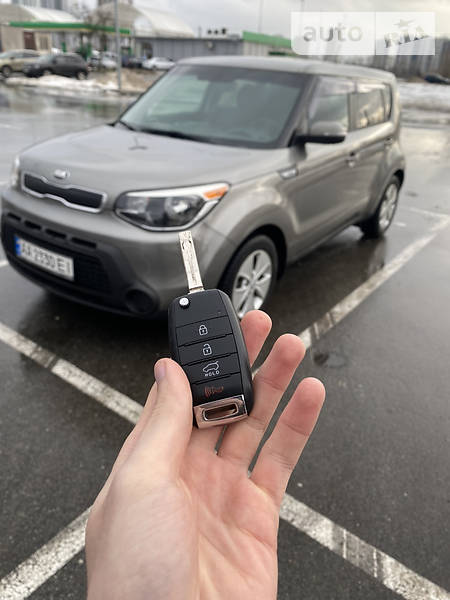 Хэтчбек Kia Soul 2015 в Киеве