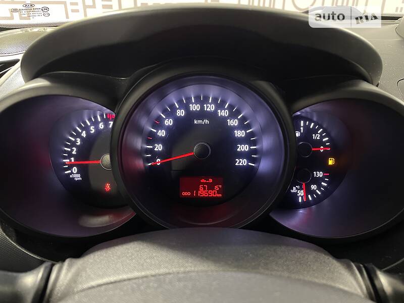 Хэтчбек Kia Soul 2011 в Киеве