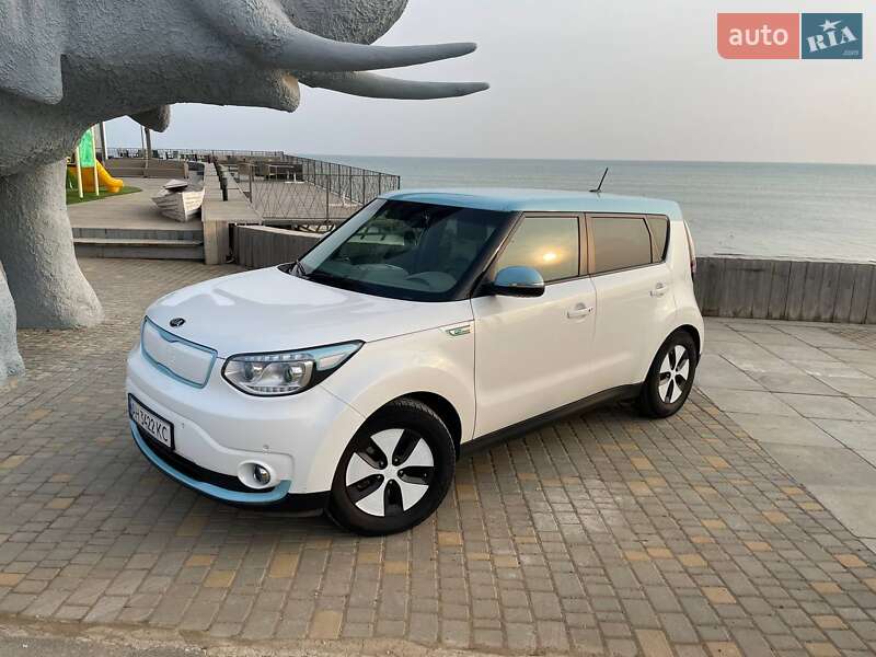 Внедорожник / Кроссовер Kia Soul 2015 в Одессе