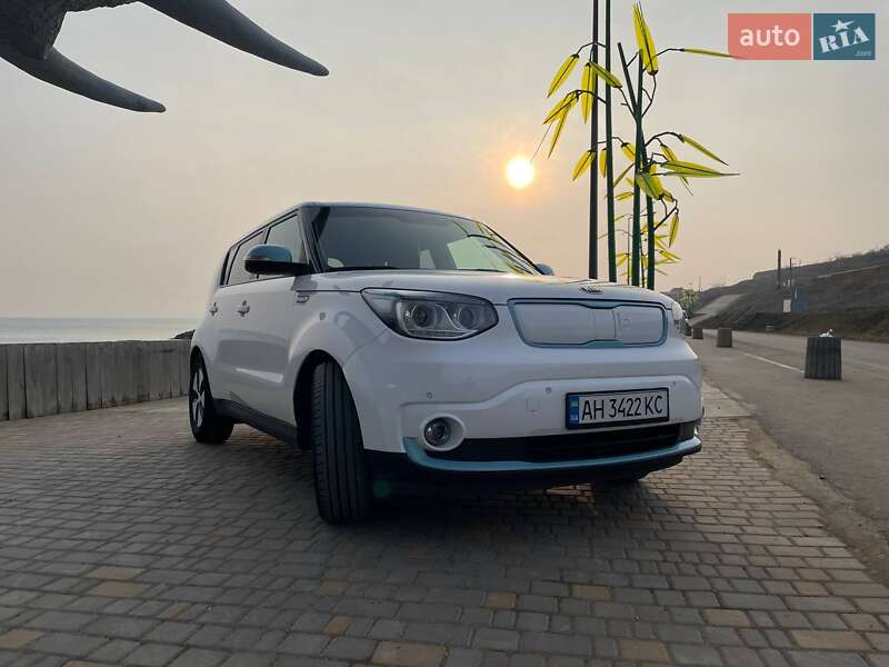 Внедорожник / Кроссовер Kia Soul 2015 в Одессе