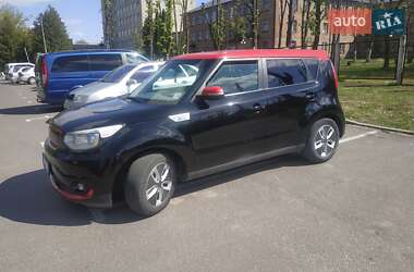 Позашляховик / Кросовер Kia Soul 2017 в Нововолинську