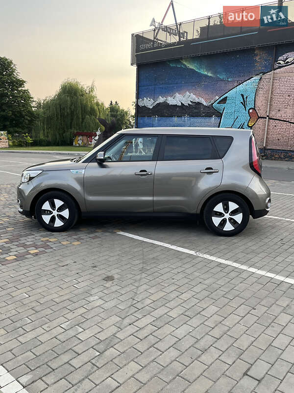 Внедорожник / Кроссовер Kia Soul 2015 в Луцке