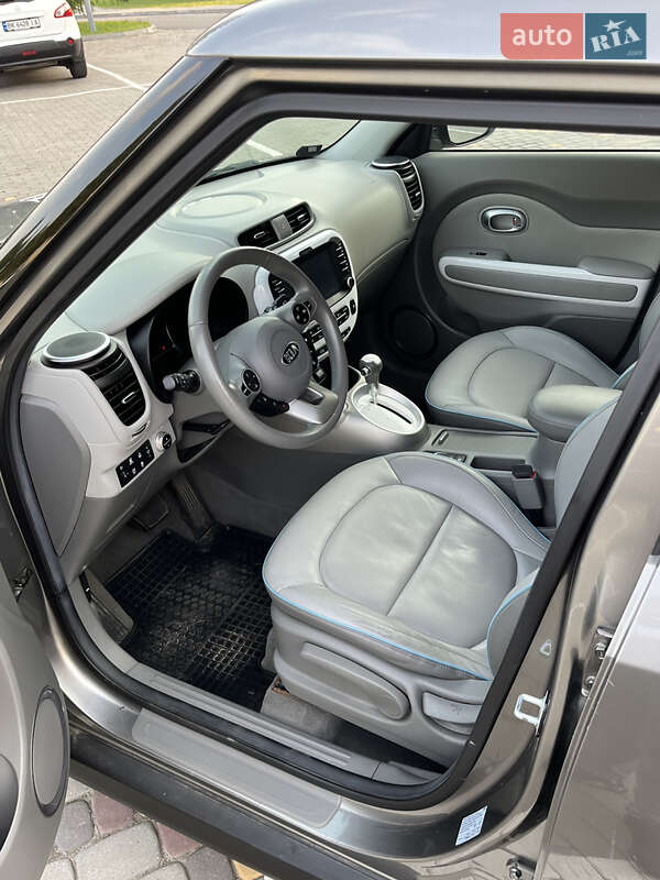 Внедорожник / Кроссовер Kia Soul 2015 в Луцке