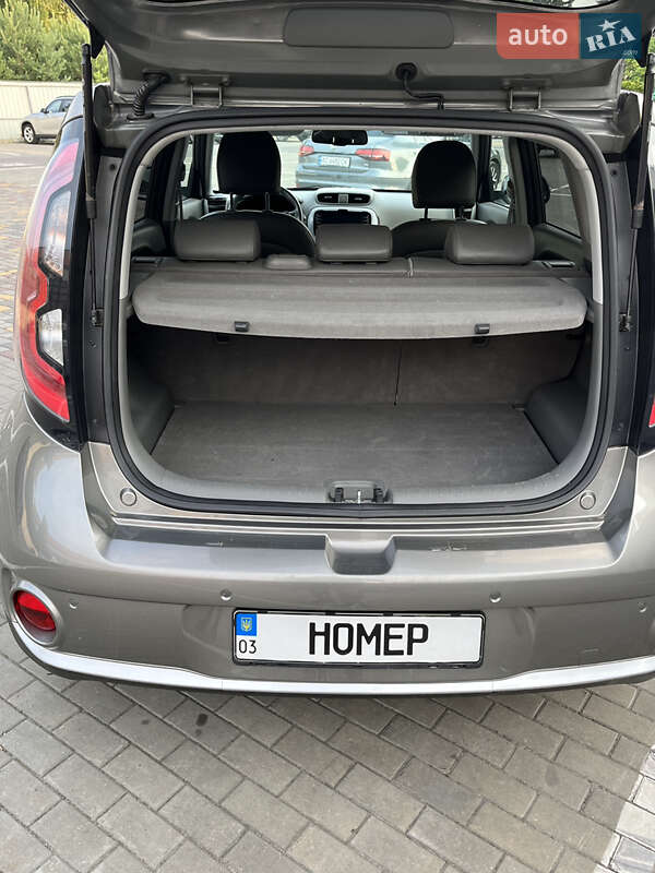 Внедорожник / Кроссовер Kia Soul 2015 в Луцке