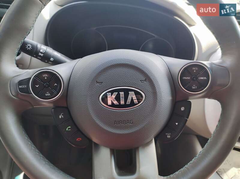 Позашляховик / Кросовер Kia Soul 2016 в Одесі