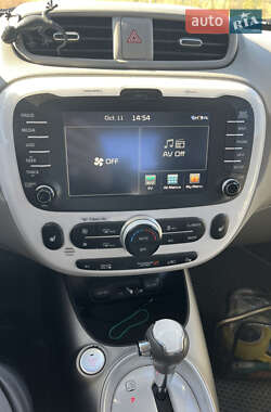 Внедорожник / Кроссовер Kia Soul 2015 в Одессе