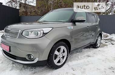 Позашляховик / Кросовер Kia Soul 2017 в Рівному