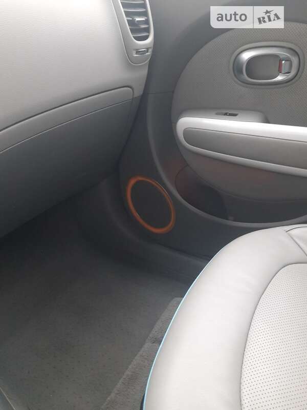 Позашляховик / Кросовер Kia Soul 2015 в Українці