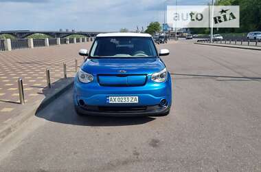 Внедорожник / Кроссовер Kia Soul 2016 в Харькове