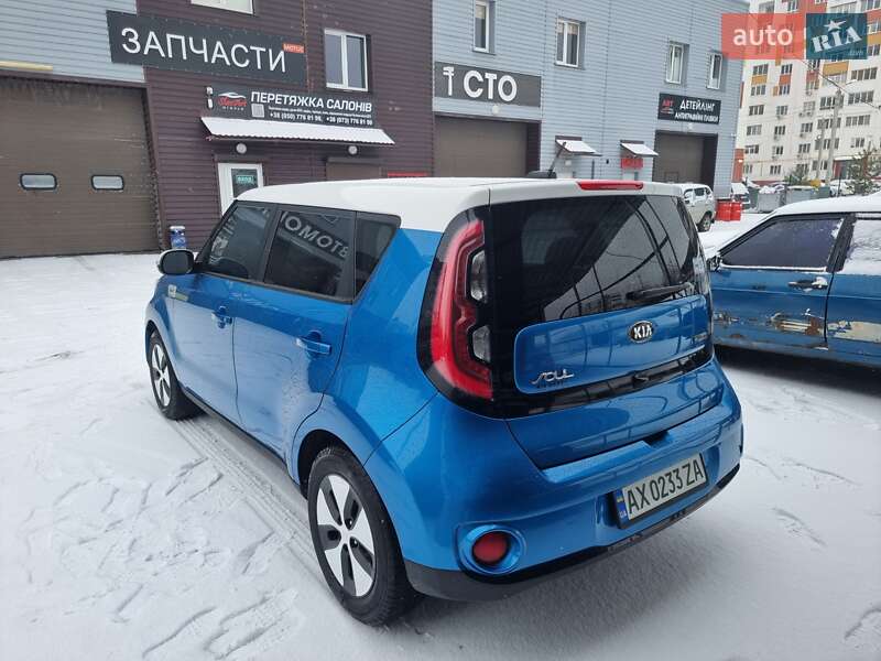 Позашляховик / Кросовер Kia Soul 2016 в Харкові