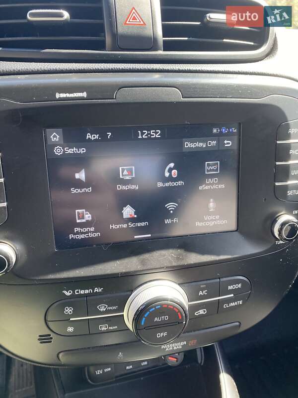 Позашляховик / Кросовер Kia Soul 2017 в Чернівцях