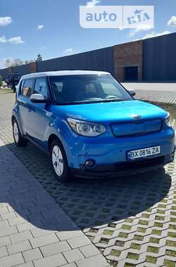 Внедорожник / Кроссовер Kia Soul 2015 в Хмельницком