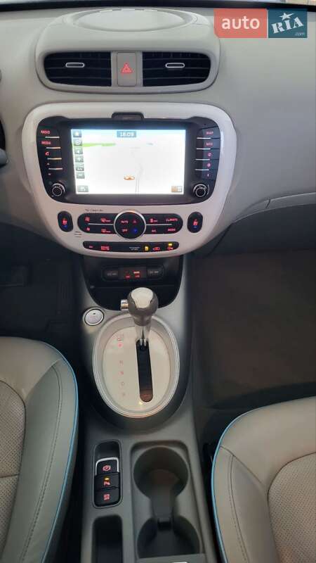 Позашляховик / Кросовер Kia Soul 2017 в Шептицькому