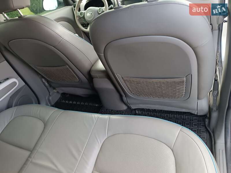 Позашляховик / Кросовер Kia Soul 2017 в Одесі