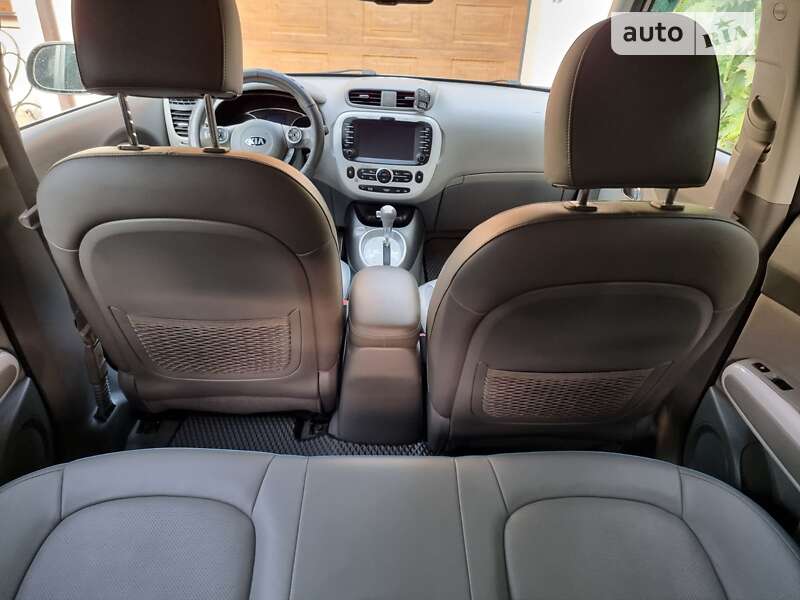 Позашляховик / Кросовер Kia Soul 2016 в Одесі