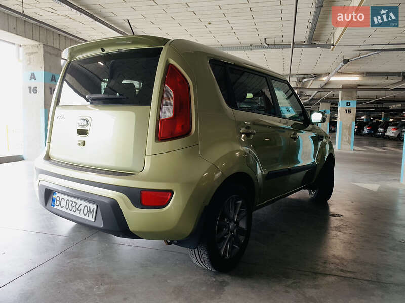 Позашляховик / Кросовер Kia Soul 2013 в Львові