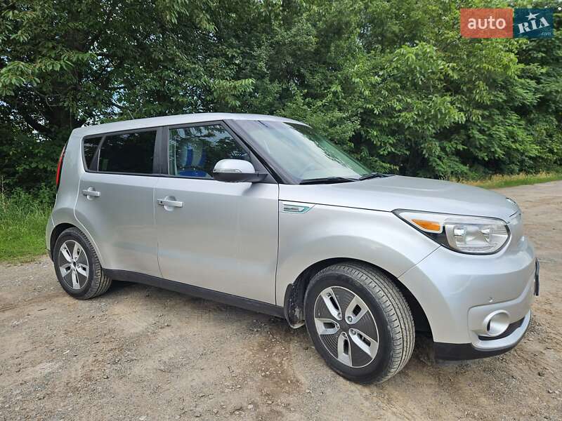 Позашляховик / Кросовер Kia Soul 2017 в Вінниці