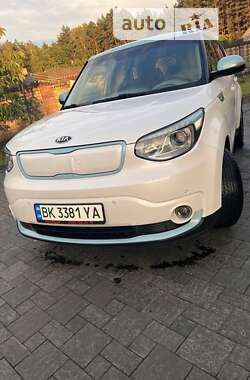 Позашляховик / Кросовер Kia Soul 2015 в Костопілі