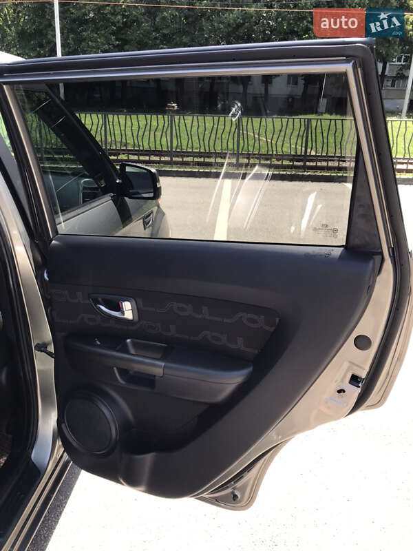 Позашляховик / Кросовер Kia Soul 2013 в Харкові