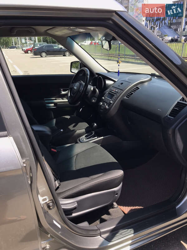 Позашляховик / Кросовер Kia Soul 2013 в Харкові