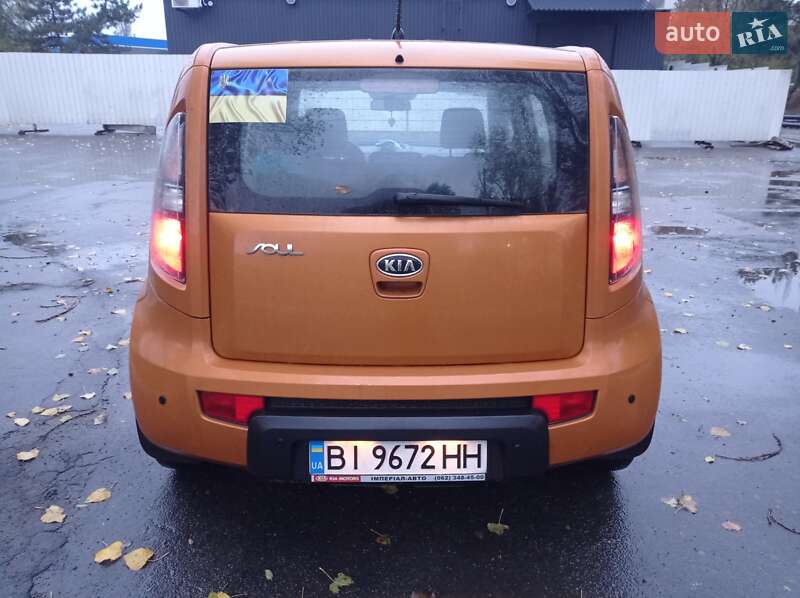 Позашляховик / Кросовер Kia Soul 2010 в Горішніх Плавнях