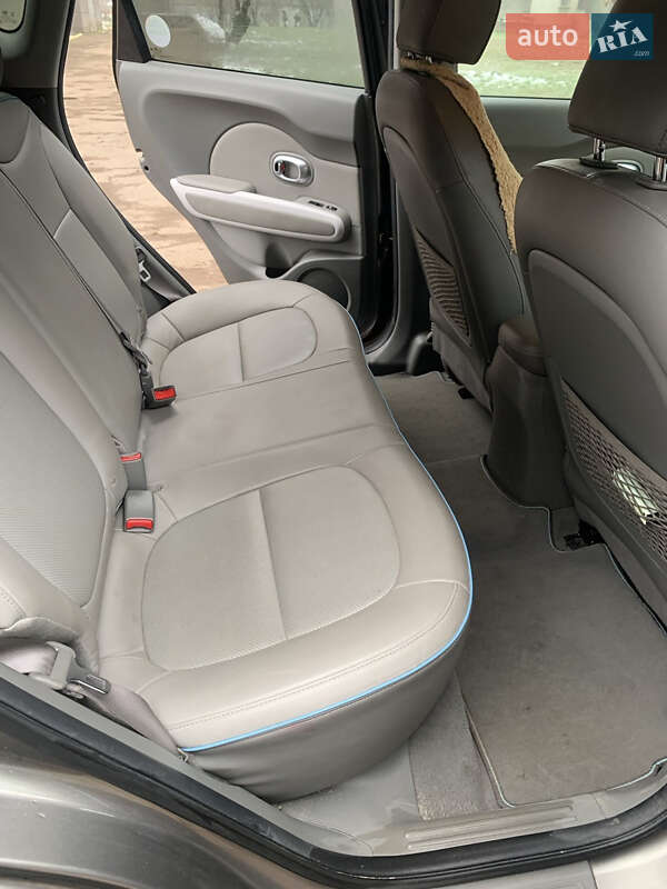 Внедорожник / Кроссовер Kia Soul 2016 в Львове