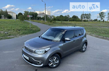 Позашляховик / Кросовер Kia Soul 2017 в 