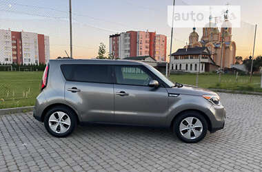 Позашляховик / Кросовер Kia Soul 2015 в Львові