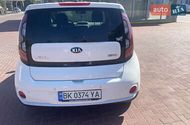 Внедорожник / Кроссовер Kia Soul 2015 в 