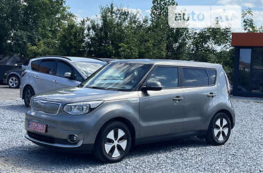 Позашляховик / Кросовер Kia Soul 2016 в Рівному