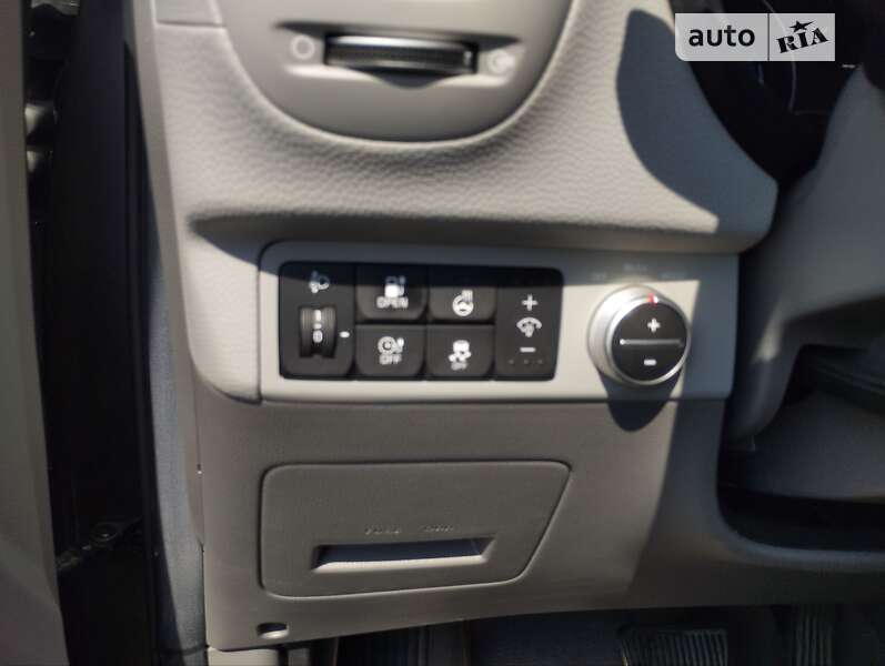Позашляховик / Кросовер Kia Soul 2015 в Львові фото 16 Позашляховик / Кросовер Kia Soul 2015 в Львові