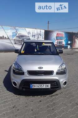 Позашляховик / Кросовер Kia Soul 2012 в Одесі