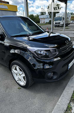 Позашляховик / Кросовер Kia Soul 2016 в Вишгороді