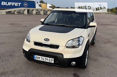 Позашляховик / Кросовер Kia Soul 2010 в Звягелі