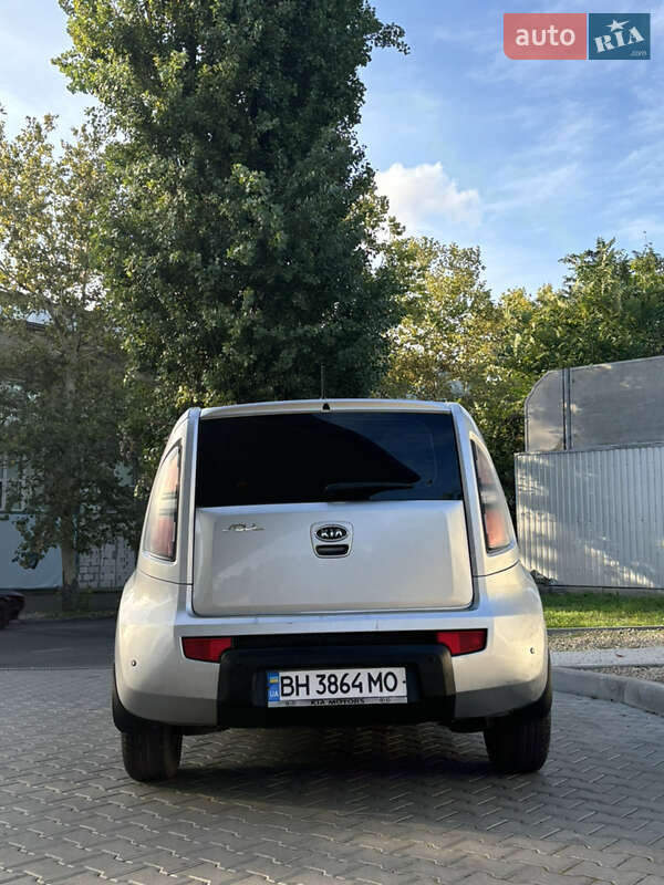 Позашляховик / Кросовер Kia Soul 2011 в Одесі