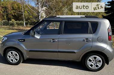 Внедорожник / Кроссовер Kia Soul 2011 в Межевой