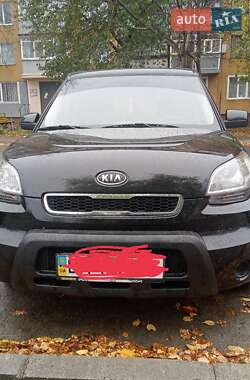 Внедорожник / Кроссовер Kia Soul 2011 в Долинской