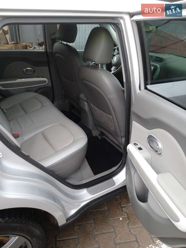 Позашляховик / Кросовер Kia Soul 2016 в Житомирі