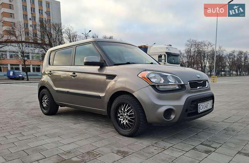 Внедорожник / Кроссовер Kia Soul 2013 в Черкассах