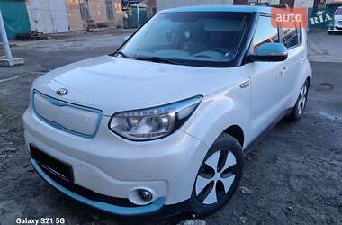 Внедорожник / Кроссовер Kia Soul 2016 в Ровно