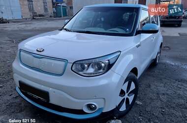 Внедорожник / Кроссовер Kia Soul 2016 в Ровно