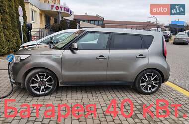 Позашляховик / Кросовер Kia Soul 2015 в Львові