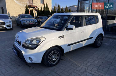 Внедорожник / Кроссовер Kia Soul 2013 в Нововолынске