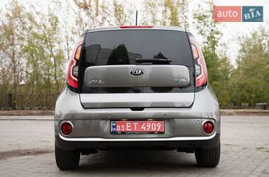 Внедорожник / Кроссовер Kia Soul 2017 в 