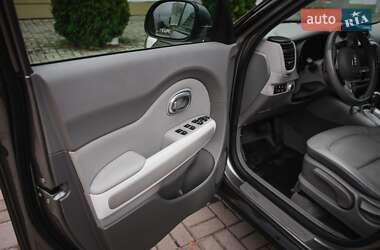 Внедорожник / Кроссовер Kia Soul 2017 в 